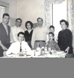1959 - Vinny, Dad, Mom, Uncle    Joe,Sal, Auntie Ann, Sal & Joey, Auntie Annn's