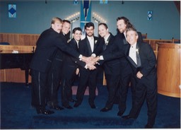 Post Wedding-Joe&Groomsmen huddle